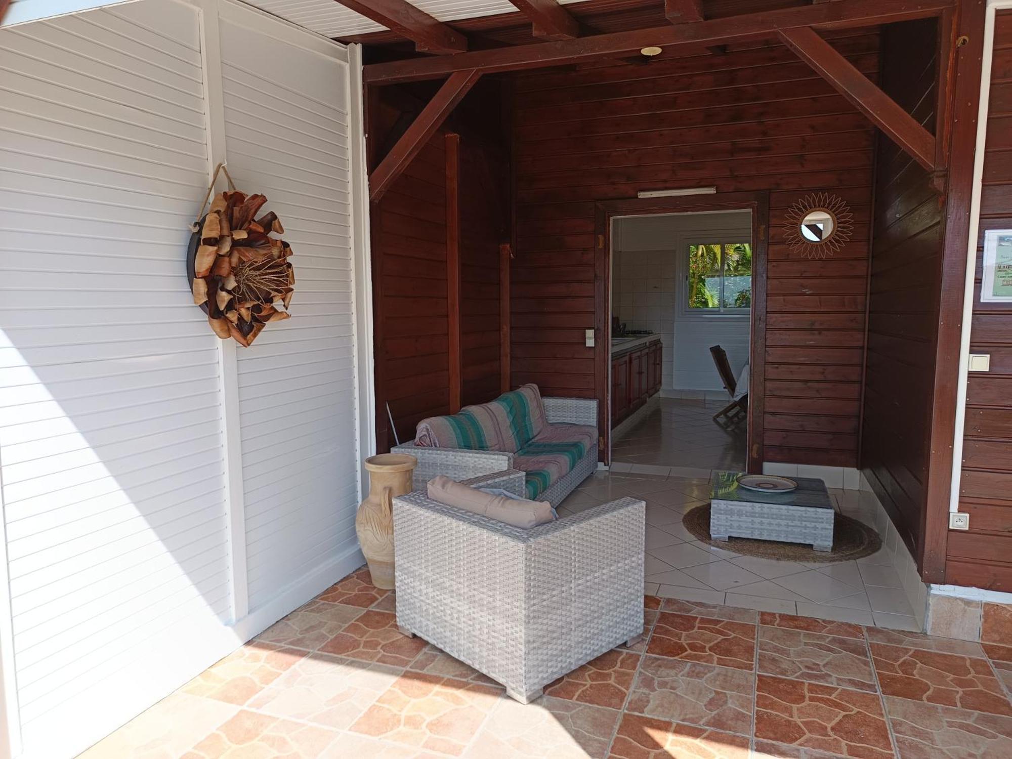 L'Aseta Paradise Grand-Bourg  Extérieur photo