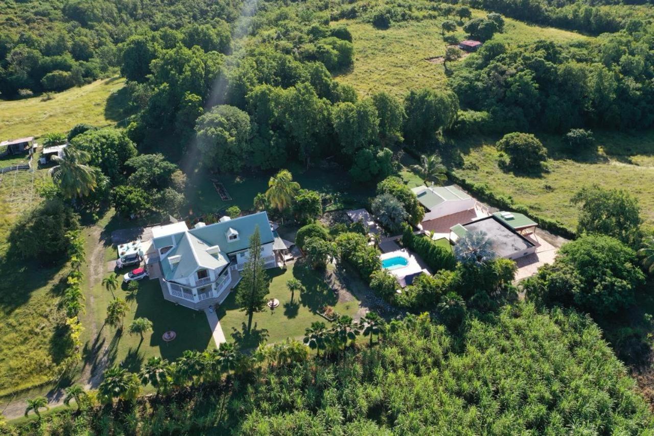 L'Aseta Paradise Grand-Bourg  Extérieur photo